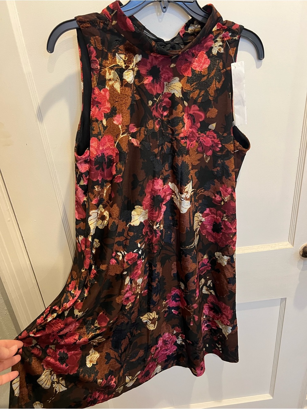 Signature by Robbie Bee Brown Floral Sleeveless Dress with Pink Accents